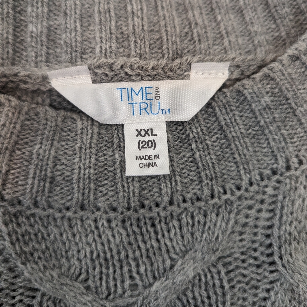 Cable Knit Sweater - Picture 3 of 4